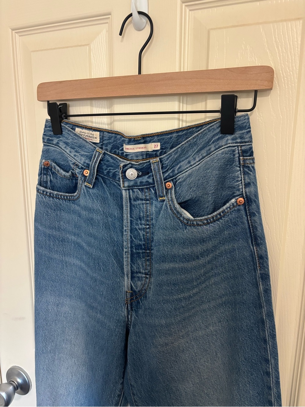 Levi’s Ribcage Straight Jeans 27 • High Rise • Medium Wash Vintage Look - Picture 2 of 9